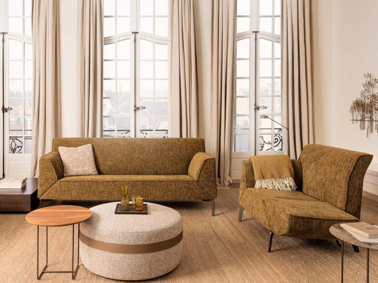 Jori I Pacific Pure, een luxe meubelmerk. Liefde voor het meubelmakers vak, hoogwaardige materialen en perfect zitcomfort. Bij Gulden Interieur.