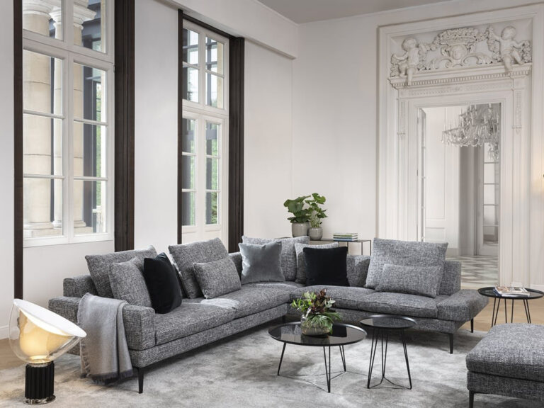 Jori, een luxe meubelmerk. Liefde voor het meubelmakers vak, hoogwaardige materialen en perfect zitcomfort. Bij Gulden Interieur.